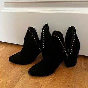 Steve Madden Rockstar Bootie- SIZE 8
